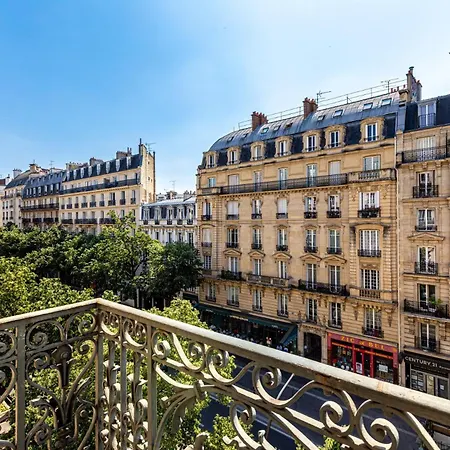 Guestready - Parisian Charm With A Balcony شقة باريس