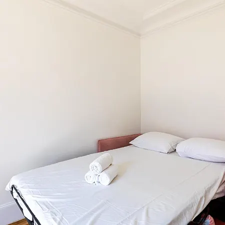 Guestready - Parisian Charm With A Balcony *