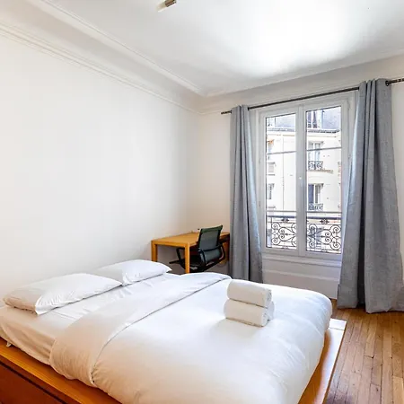 Guestready - Parisian Charm With A Balcony باريس